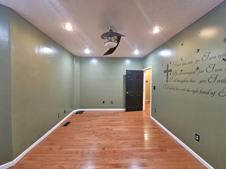 More Photos Of 219 Jefferson St, Fairmont Office Residential For Sale