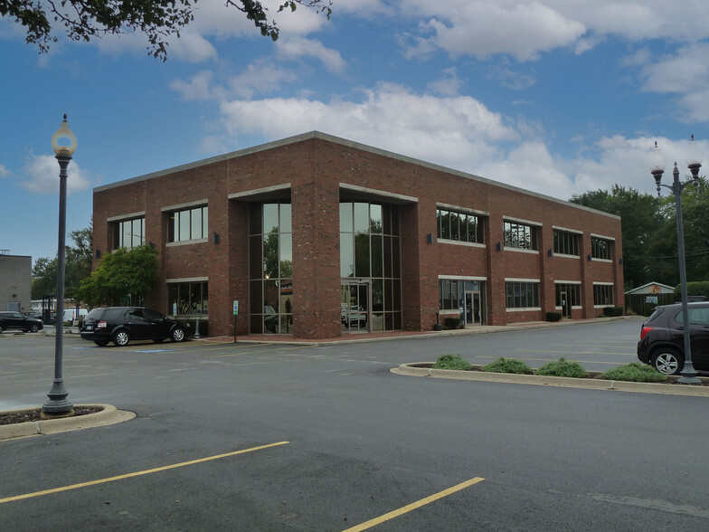 Primary Photo Of 401 E 162nd St, South Holland Medical For Lease