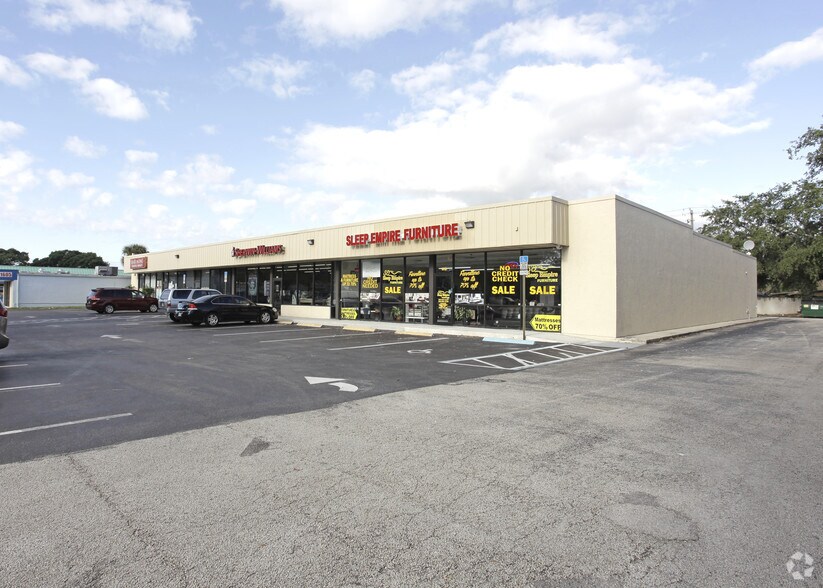 Primary Photo Of 1609-1615 N State Road 7, Margate General Retail For Lease