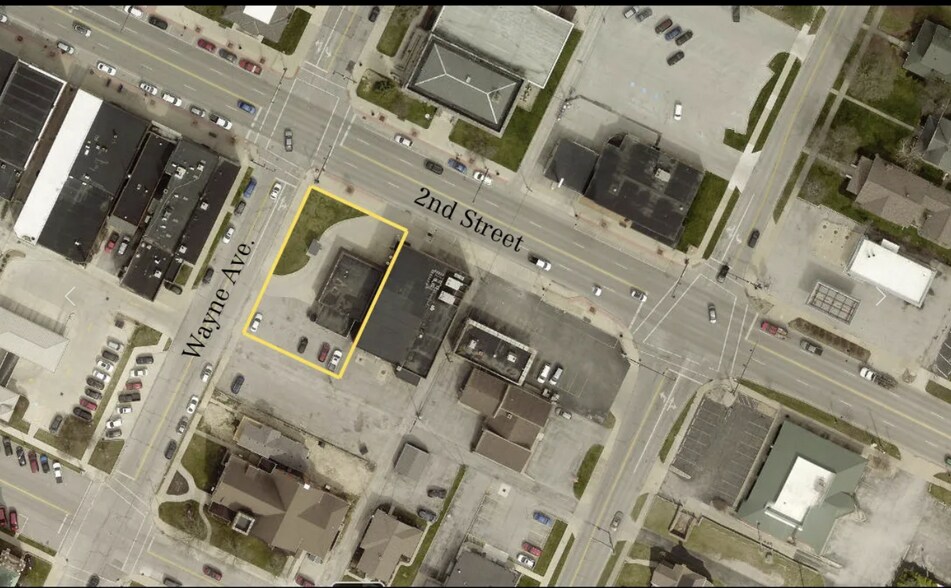 Primary Photo Of 421 W 2nd St, Defiance Auto Repair For Sale