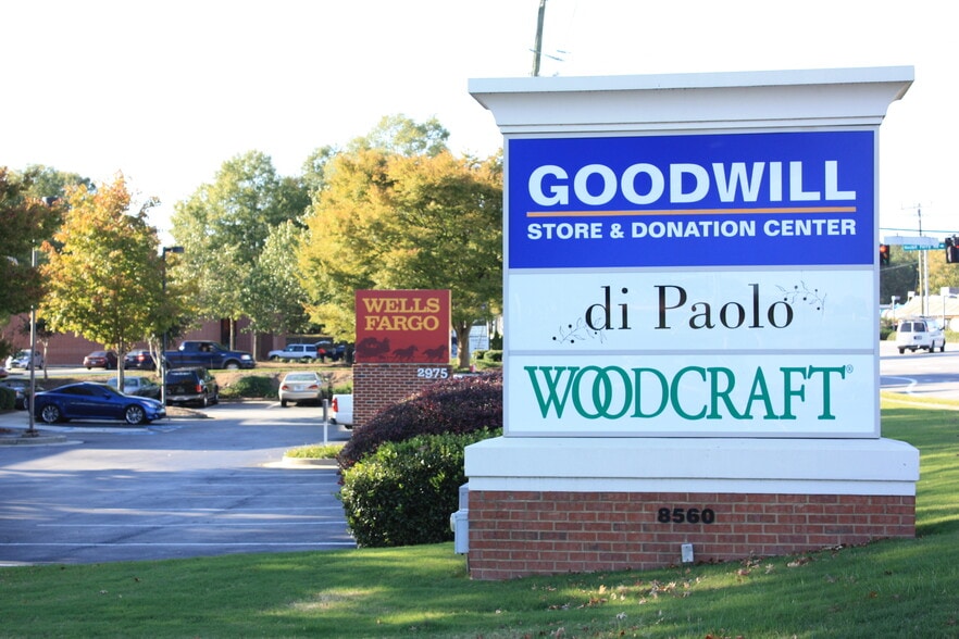 More Photos Of 8560 Holcomb Bridge Rd, Alpharetta Unknown For Lease