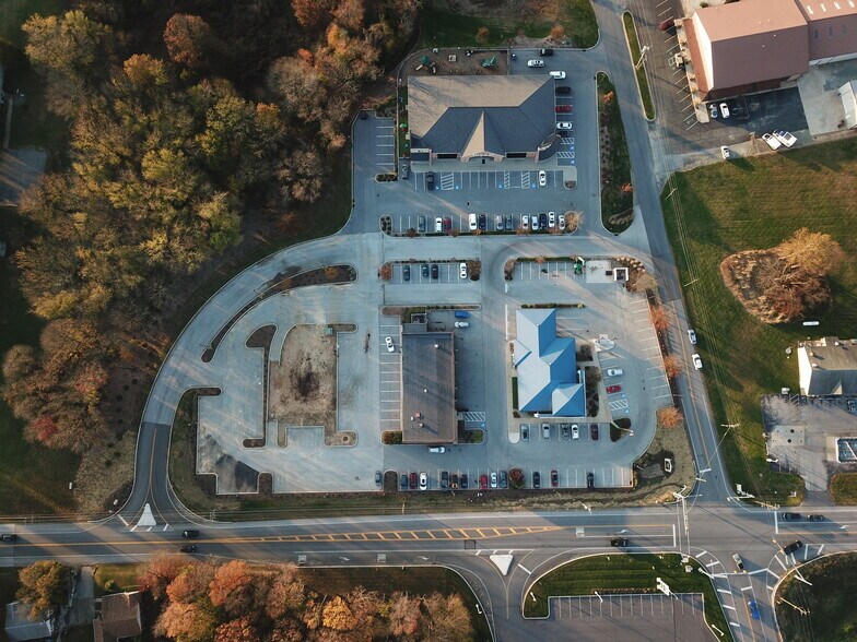 More Photos Of 275 Limestone Rd, Oxford Unknown For Lease