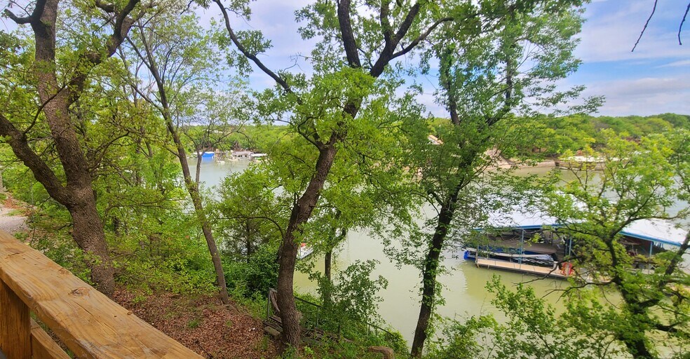 More Photos Of 180 Private Road 1735, Chico Marina For Sale