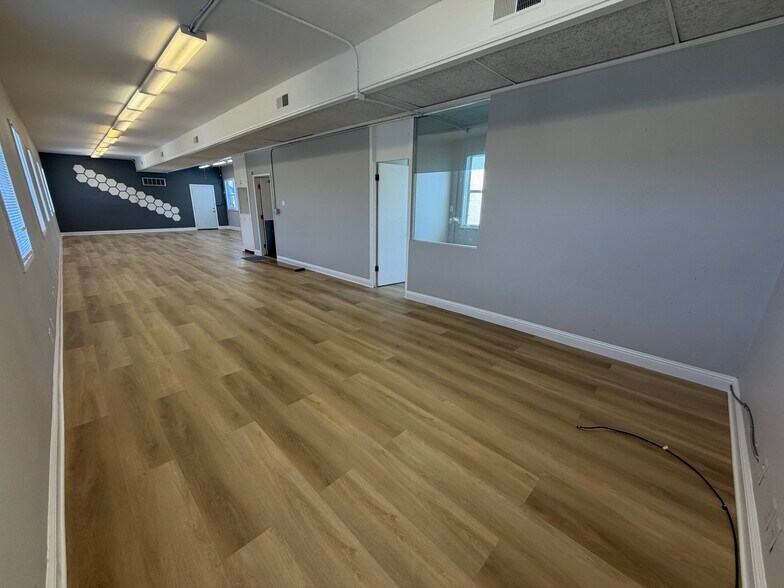 More Photos Of 435 Valley View Rd, El Sobrante Office For Lease