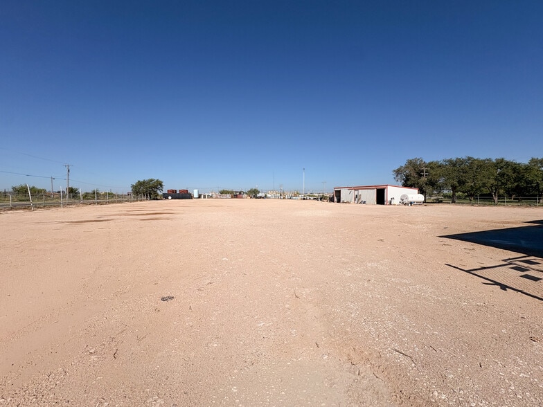 More Photos Of 2324 FM 715, Midland Industrial For Sale