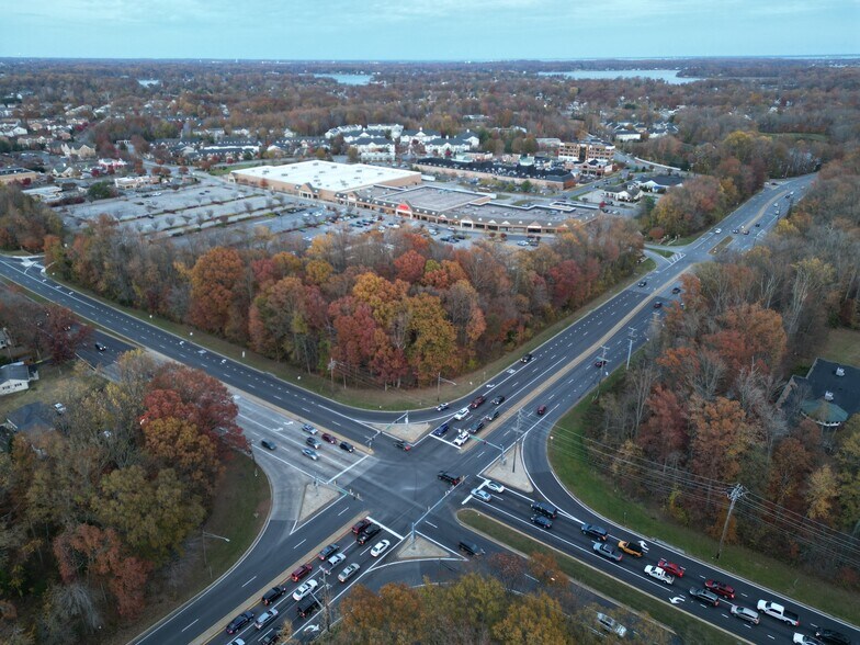 More Photos Of 3211-3295 Solomons Island Rd, Edgewater Unknown For Lease