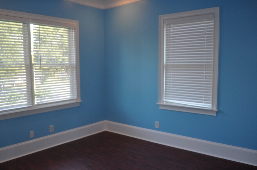 More Photos Of 4330 S Lee St, Buford Medical For Lease