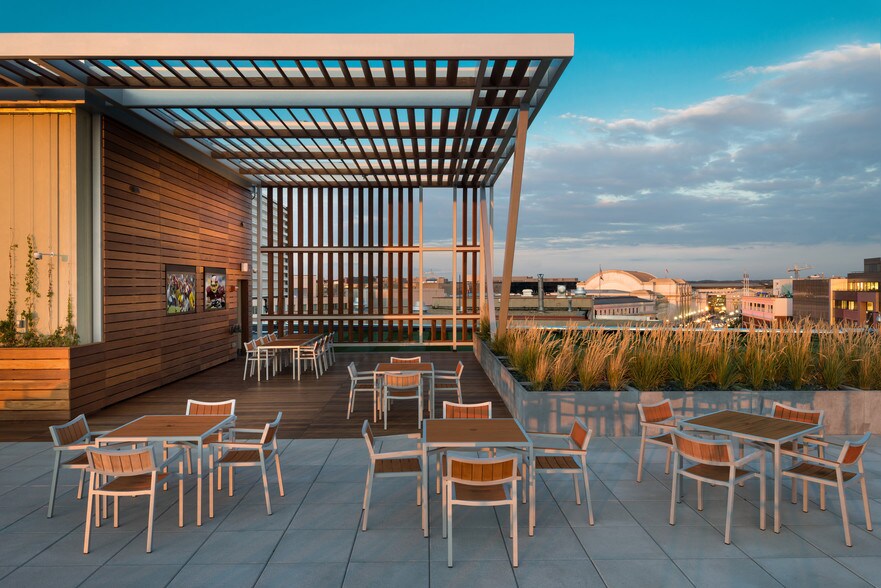 More Photos Of 601 New Jersey Ave NW, Washington Office For Lease