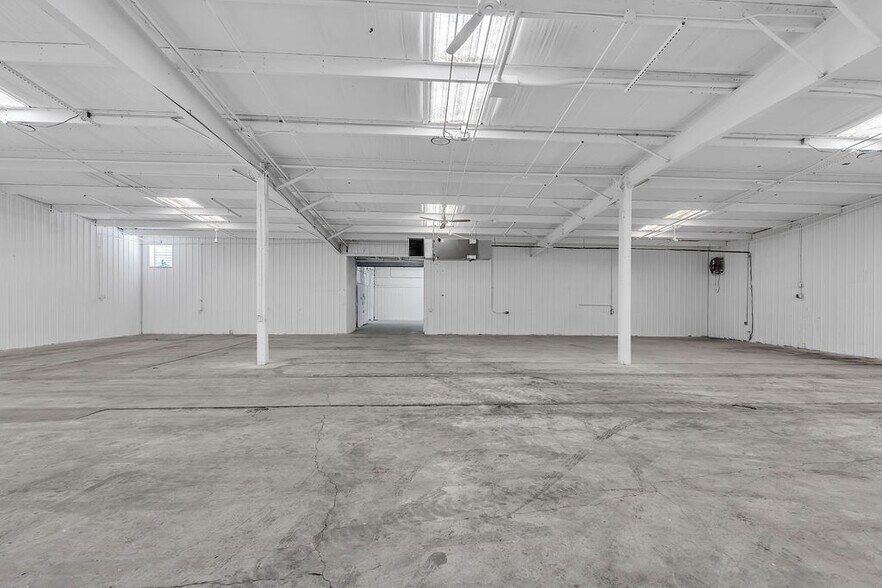 More Photos Of 1600 Park Lane Dr, Trenton Industrial For Sale