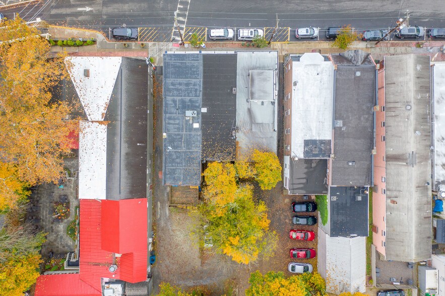 More Photos Of 43 Main St, Clinton Township Storefront For Sale