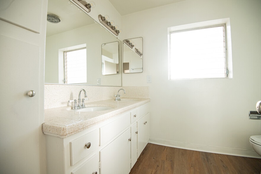 More Photos Of 475 E Cypress, Redlands Apartments For Sale