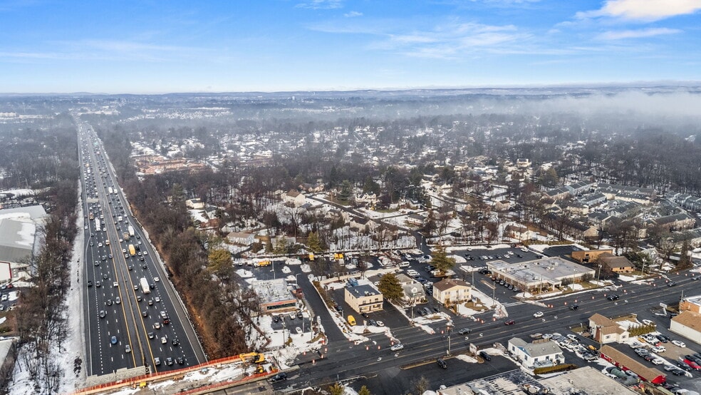 More Photos Of 131-135 Rt-304, Nanuet Freestanding For Sale