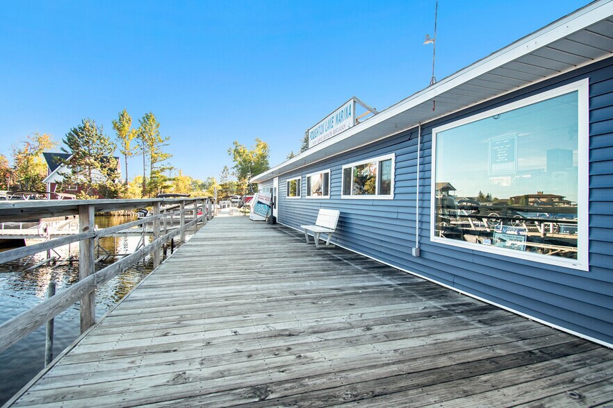 More Photos Of 13710 W Shore Dr, Houghton Lake Marina For Sale
