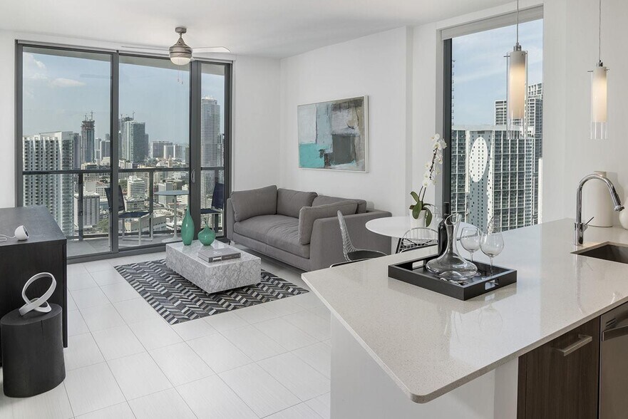 More Photos Of 86 SW 8th St, Miami Apartments For Lease