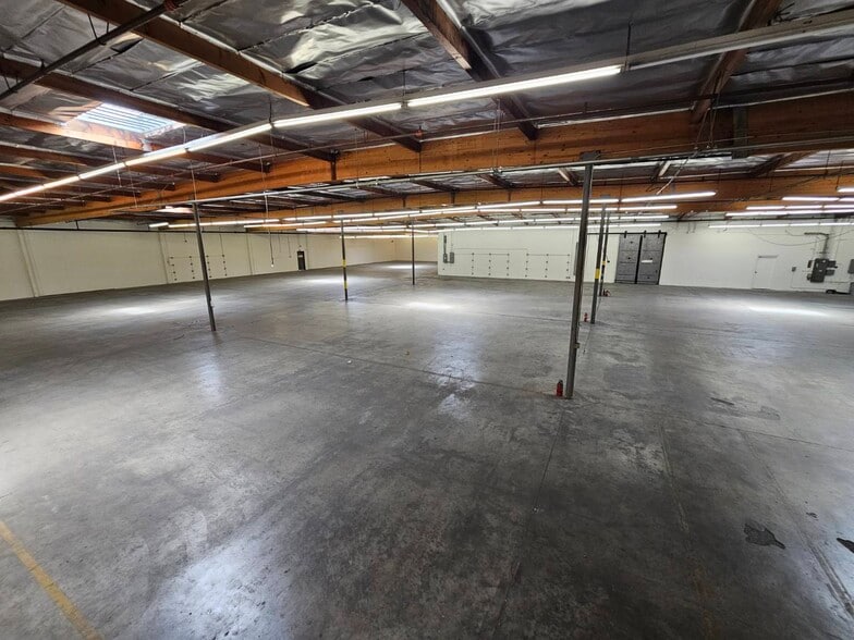 More Photos Of 13725-13731 Proctor Ave, City of Industry Warehouse For Lease