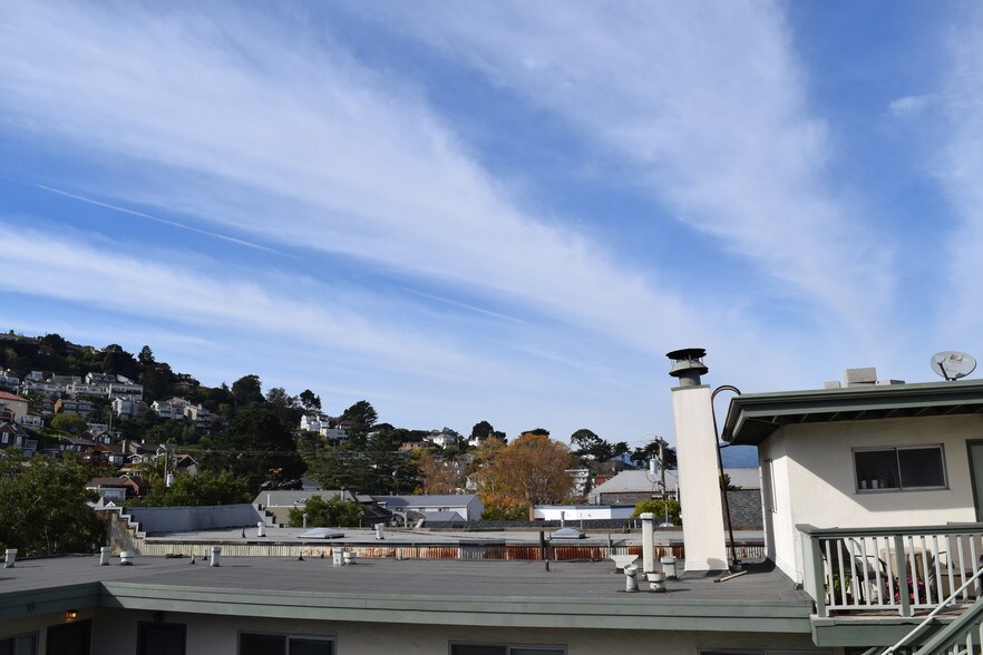More Photos Of 206 Caledonia St, Sausalito Apartments For Sale