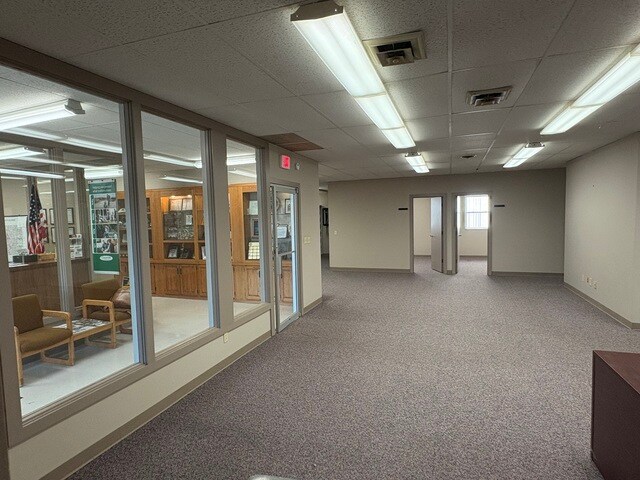 More Photos Of 1605 W Court St, Kankakee Office For Lease