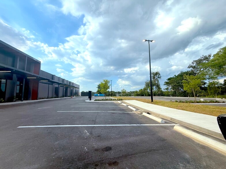 More Photos Of 7483 Sand Lake Commons Blvd, Orlando Medical For Lease