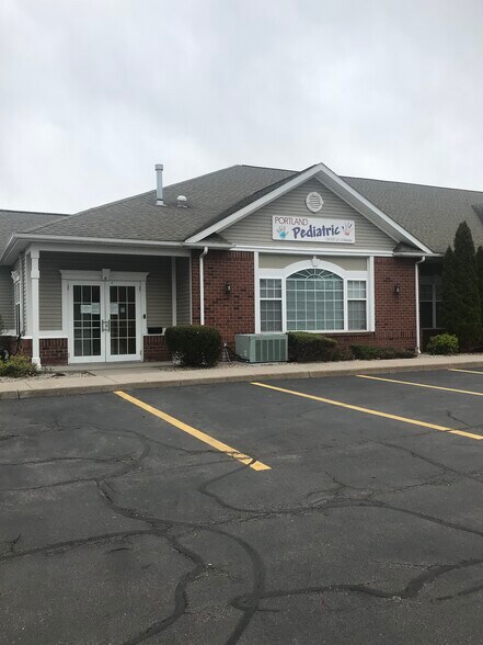 More Photos Of 1110 Crosspointe Ln, Webster Medical For Lease