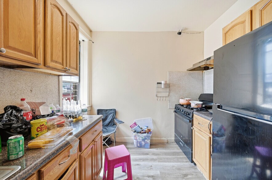 More Photos Of 2 Overlook Ter, Yonkers Apartments For Sale