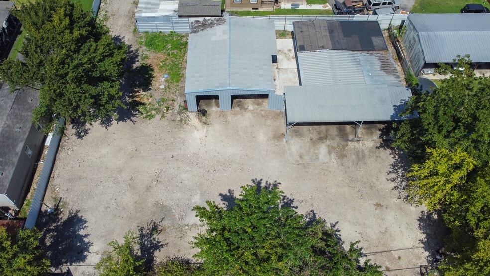 More Photos Of 1929 Havner Ln, Houston Industrial For Sale