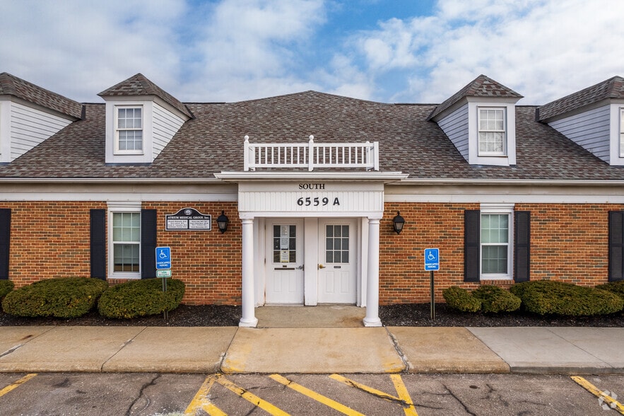 More Photos Of 6555 Wilson Mills Rd, Mayfield Village Unknown For Lease