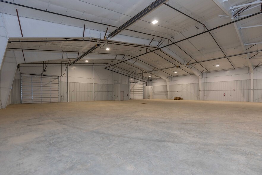More Photos Of 3409 Airway Blvd, Amarillo Warehouse For Lease