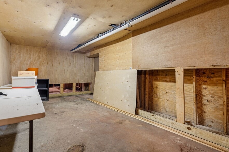 More Photos Of 944 W Huron St, Chicago Office Residential For Lease