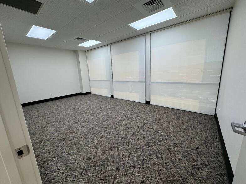 More Photos Of 5905 S Virginia St, Reno Office For Lease