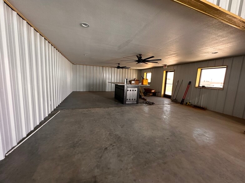 More Photos Of 15432 Quillayute dr, El Paso Warehouse For Sale