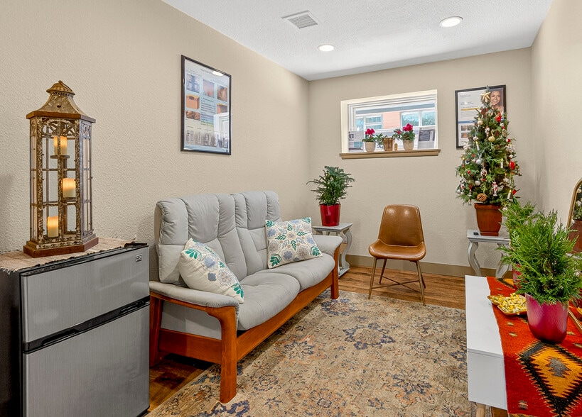 More Photos Of 1300 N Rim Dr, Flagstaff Medical For Sale