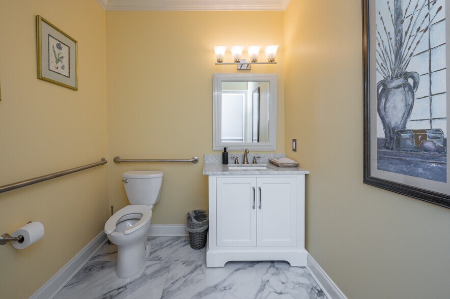 More Photos Of 2201 Providence Park, Birmingham Office For Sale