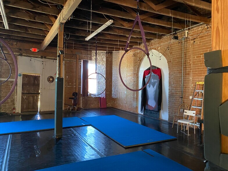 More Photos Of 15-19 E Toole Ave, Tucson Storefront For Lease