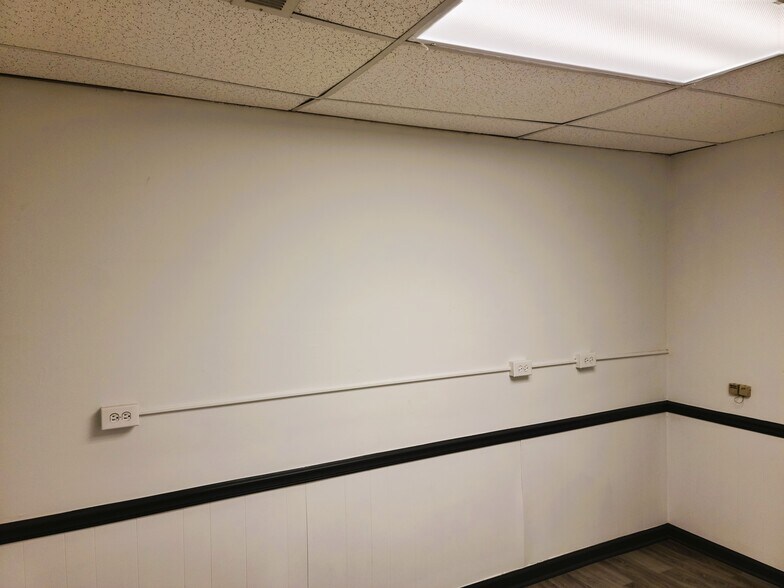 More Photos Of 318 S South St, Gastonia Office For Lease