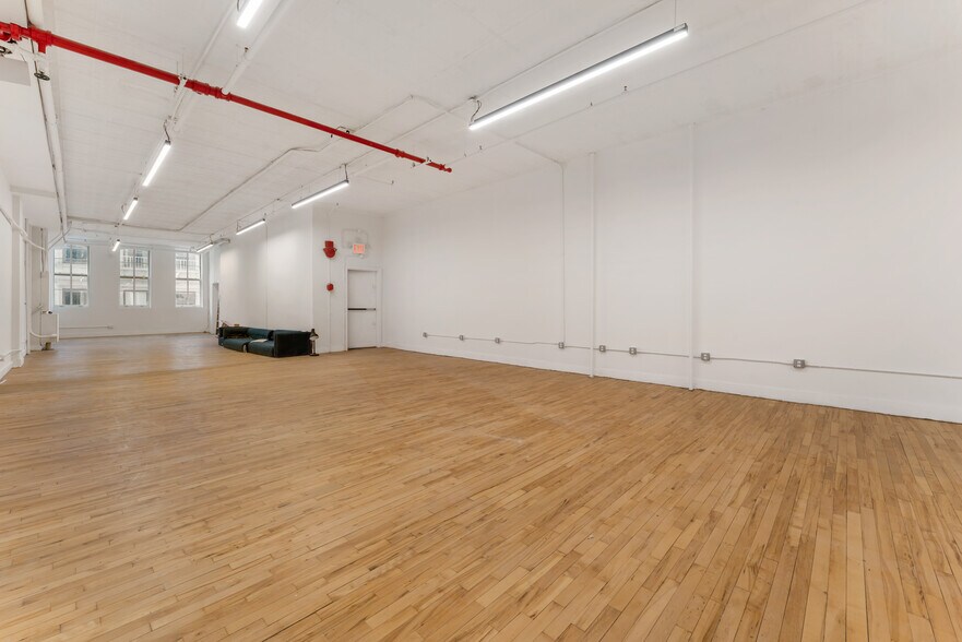 More Photos Of 447 Broadway, New York Loft Creative Space For Lease
