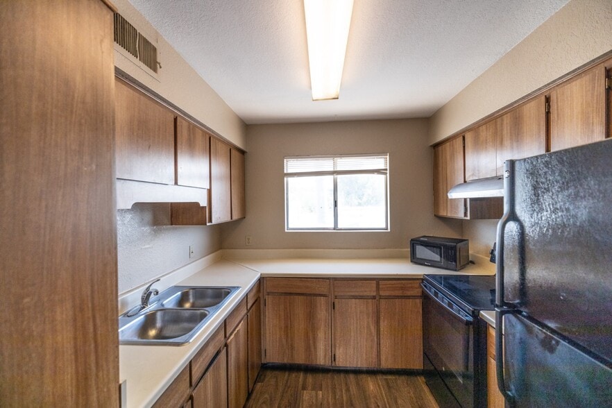 More Photos Of 2015 E Eugie Ter, Phoenix Apartments For Sale