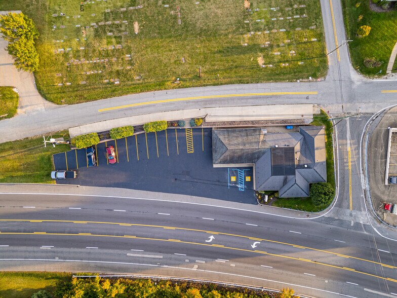 More Photos Of 5555 Us-60 E, Huntington Office For Sale