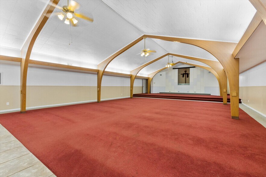 More Photos Of 201 Ragland St, Palestine Religious Facility For Sale