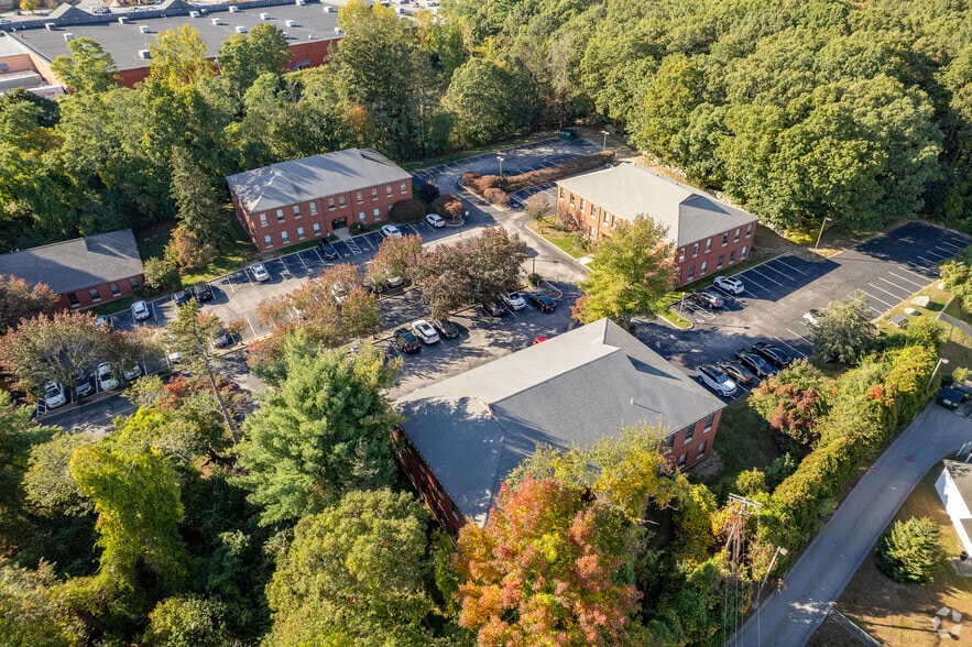 More Photos Of 875 Centerville Rd, Warwick Medical For Sale