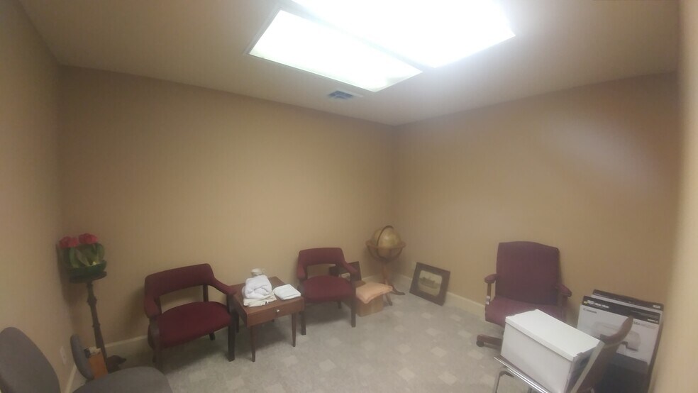 More Photos Of 300 East St N, Talladega Office For Sale