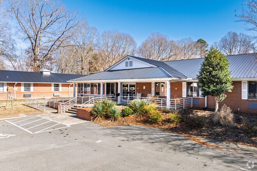 Primary Photo Of 1007 Howard St, Mocksville Assisted Living For Sale