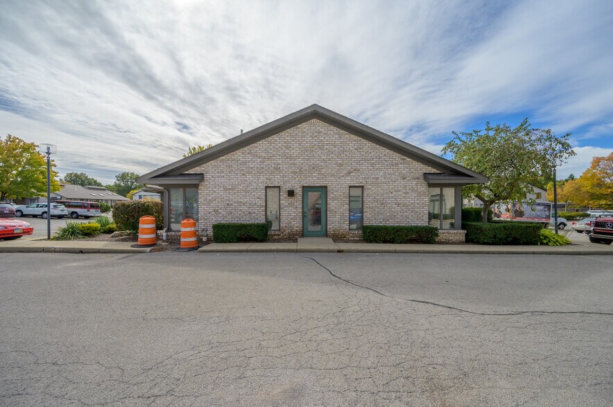 More Photos Of 755 Boardman Canfield Rd, Youngstown Medical For Sale