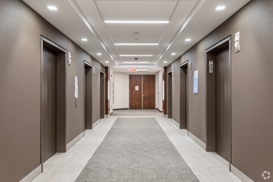 More Photos Of 1 N Broadway, White Plains Office For Lease