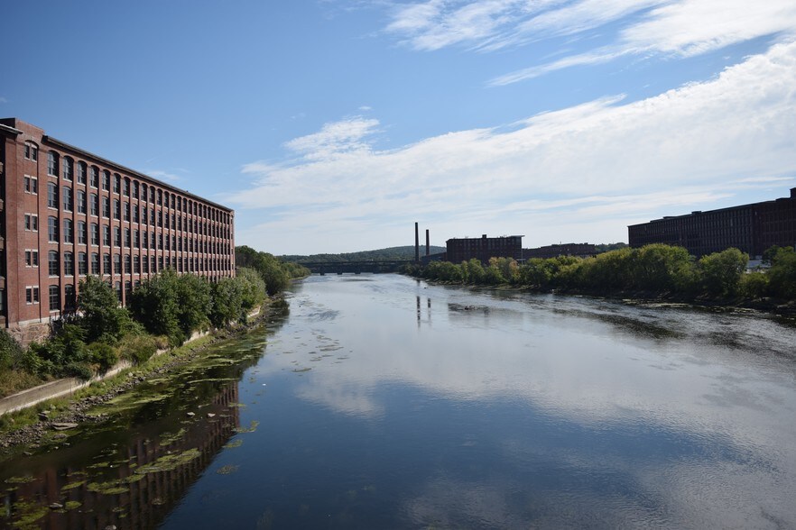 More Photos Of 60 Island St, Lawrence Office For Sale