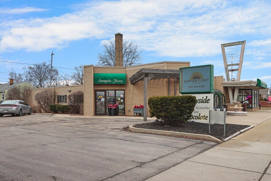 More Photos Of 3021 75th St, Kenosha Freestanding For Sale