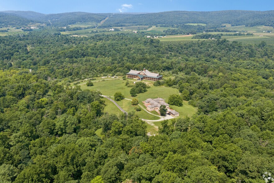 More Photos Of 1207 Flohrs Church Rd, Biglerville Hospitality For Sale