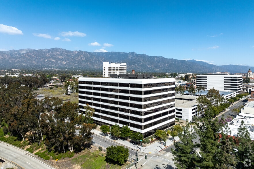 More Photos Of 74 N Pasadena Ave, Pasadena Office For Lease
