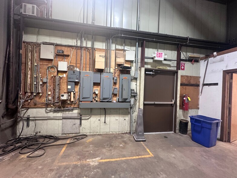 More Photos Of 2360 S Airport Rd W, Traverse City Industrial For Lease