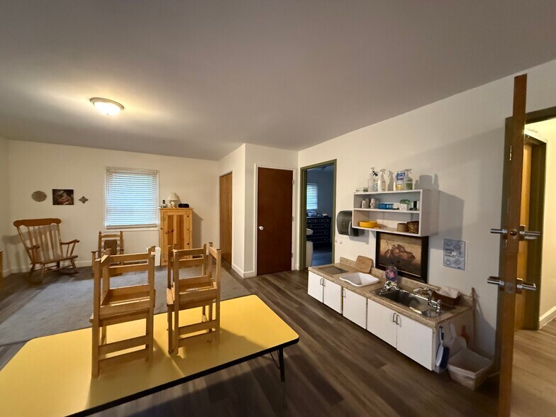 More Photos Of 942 E 3rd St, Monroe Schools For Sale