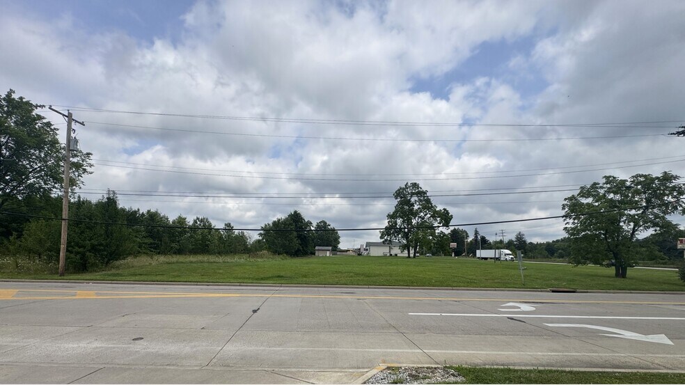 More Photos Of 10 Victoria Rd, Austintown Land For Lease